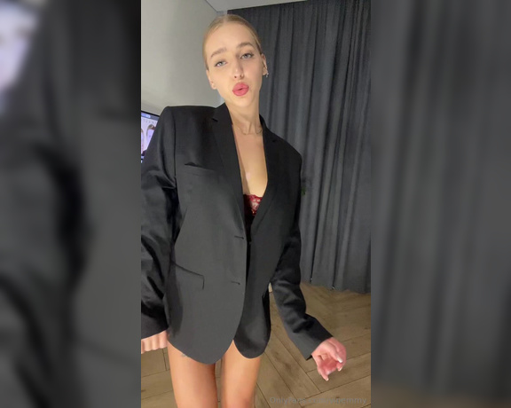 Emmy Spark aka vipemmy OnlyFans  PPV Video -  Hello my loveI’m sure that you’ve been waiting for it here for a long time, I