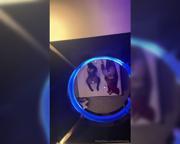 Dollmelly aka dollmelly OnlyFans - Papi Dale LIKE si Estas listo para las maniacadas del duo perfecto una Chilena con una