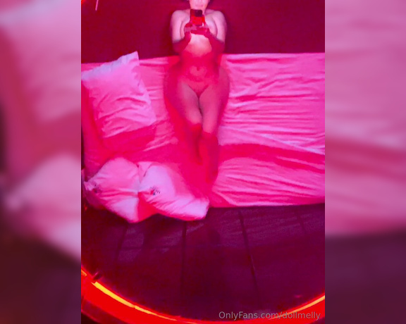 Dollmelly aka dollmelly OnlyFans - Buenos das papi hoy amanec bien caliente con ganas de que me peguen un cogidon