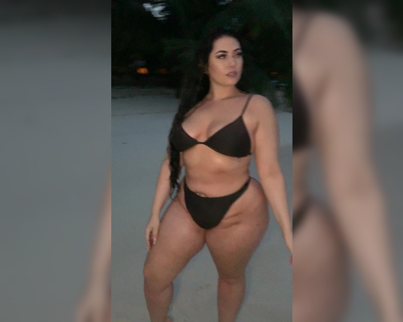 Sammyy02k aka sammyy02kvip OnlyFans - Long walks on the beach at night