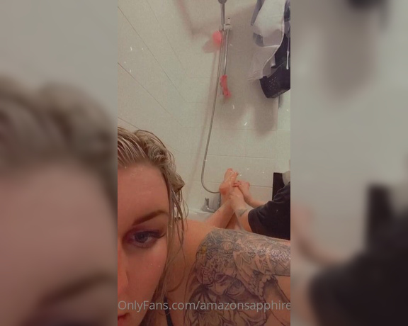 Sapphire Stone aka amazonsapphirestone OnlyFans - I guess you would have loved to be in her position massaging my beautiful feet, while