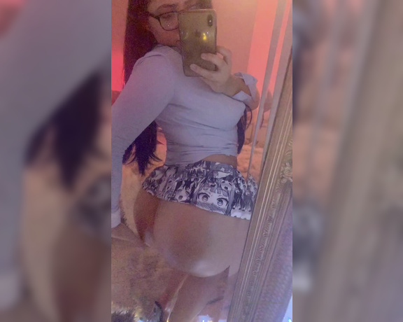 Lola London aka onlylolalondon OnlyFans - Does my mini skirt make you horny