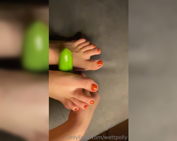 Wettpolly aka wettpolly OnlyFans - Ayak videosu geldiii