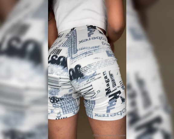 April Rae aka aprilraeee OnlyFans - Cotton shorts that are so comfy encasing this jiggly ass is a formula for a mess