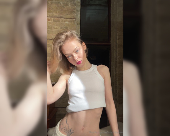 Asica Meow aka asicameow OnlyFans - Sharing this sunny video with you