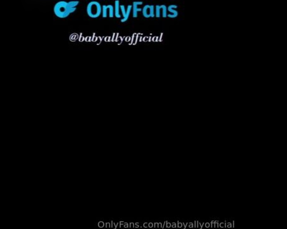 Baby Ally aka babyallyofficial OnlyFans - Avevo cos tanta voglia di prenderlo nel culo che me lo sono infilata