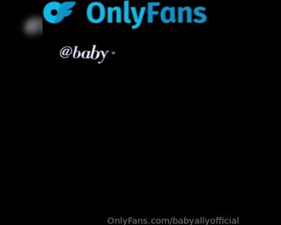 Baby Ally aka babyallyofficial OnlyFans - Avevo troppa voglia mentre ero sola Quindi ho iniziato a succhiare questo DILDO GIGANTE