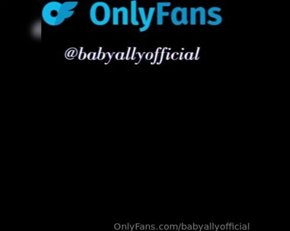 Baby Ally aka babyallyofficial OnlyFans - Avevo troppa voglia mentre ero sola Quindi ho iniziato a succhiare questo DILDO GIGANTE