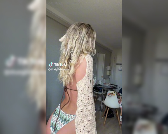 Emma K aka emilyk8z OnlyFans - Follow my tiktok if you want more twerking