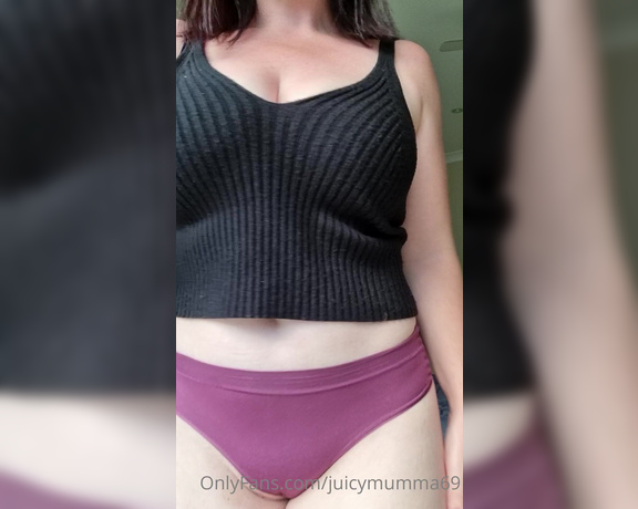 Juicy Mumma aka juicymumma69 OnlyFans - Little butt play That red check