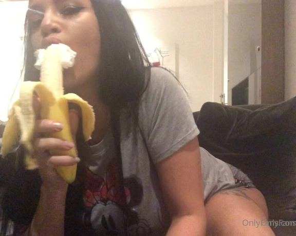 Jojouncut aka jojouncut OnlyFans - Getting nasty with some fruit dont you wish this was your i was doing this