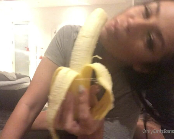 Jojouncut aka jojouncut OnlyFans - Getting nasty with some fruit dont you wish this was your i was doing this