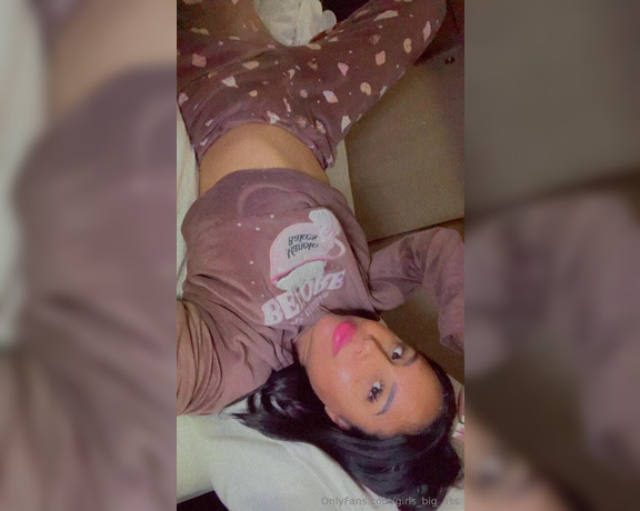 LORENA Brunette aka girls_big_ass OnlyFans - Amor aydame a Desnudarme para