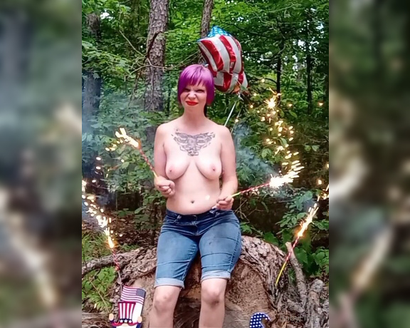 BabyFireFly aka firefireflyxxx1 OnlyFans - Just a little behind the scenes titties Happy independence day