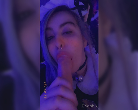 Rated Hex aka harleyhexx OnlyFans - This dirty little maid loves sucking your big juicy cock, maybe I could do it more