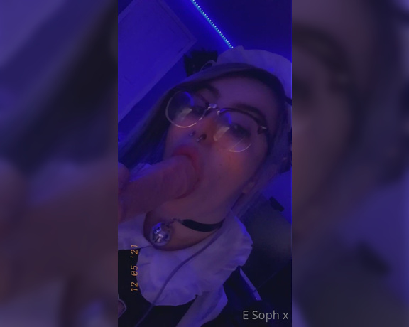 Rated Hex aka harleyhexx OnlyFans - This dirty little maid loves sucking your big juicy cock, maybe I could do it more