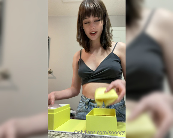 Soogsx aka soogsx OnlyFans - Hey guys ) I hope u like this quick unboxing, I’ll have a vid