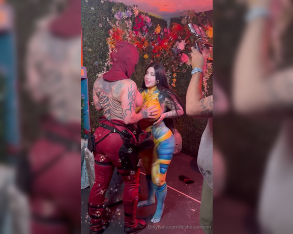 Juliette Michele aka bishoujomom OnlyFans - Some BTS footage of @xxautumnivyxx and mine xmen shoot I am getting riled up all over