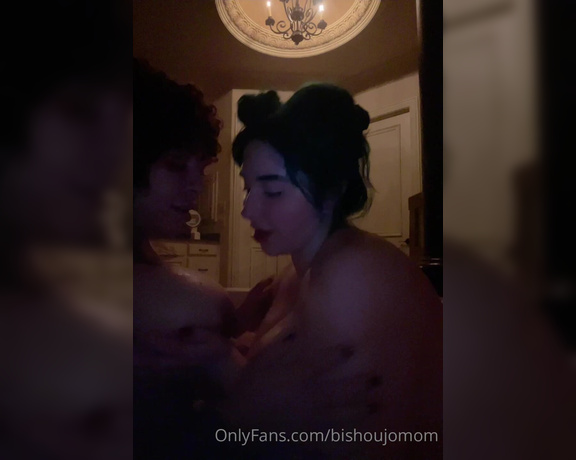 Juliette Michele aka bishoujomom OnlyFans - Part 1 Enjoying a hot bath with @midnaash don’t you wish you could join