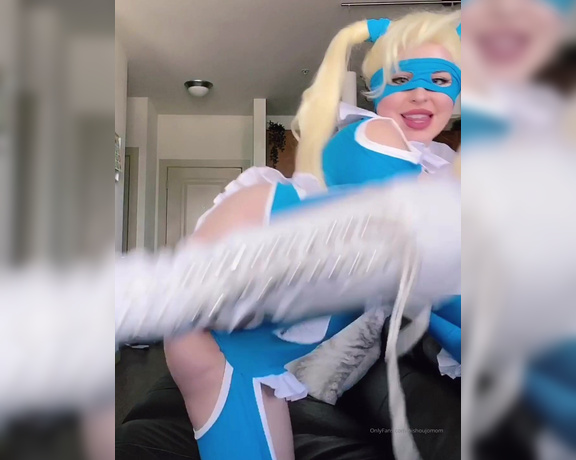 Juliette Michele aka bishoujomom OnlyFans - R Mika is going to divebomb and crush you with her ass I’ll be responding