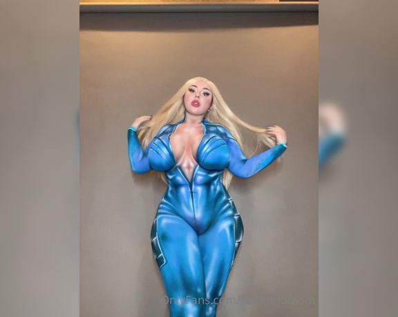 Juliette Michele aka bishoujomom OnlyFans - First look at my Sue Storm cosplay she’s a super hero AND milf