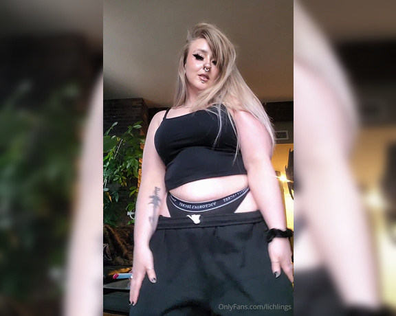 Lichlings aka lichlings OnlyFans - Happy Sunday! Heres a cute little clip I made for you, I love dancing to metal