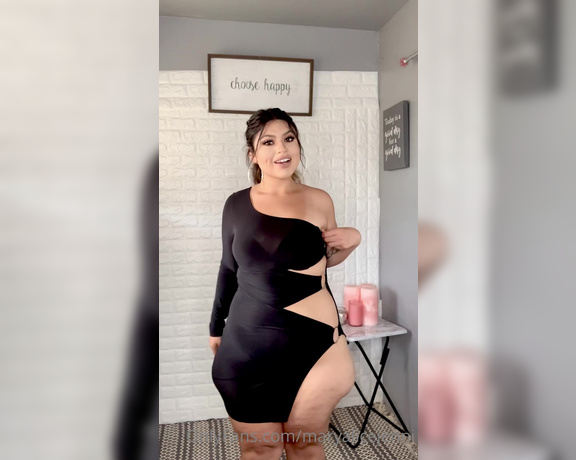 Maryalicejenni aka maryalicejenni OnlyFans - Can I wear this dress out