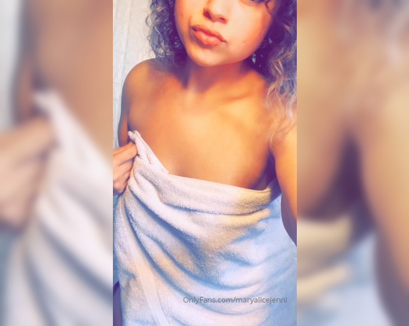 Maryalicejenni aka maryalicejenni OnlyFans - Fresh out the shower