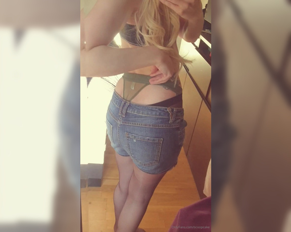 Scoopcake aka scoopcake OnlyFans - Love this combination of nylons and Hot Pants