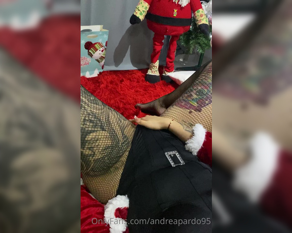 Andrea Pardo aka andreapardo95 OnlyFans - Feliz navidad mis amores! Les deseo los mejores deseo para este nuevo ao que se viene