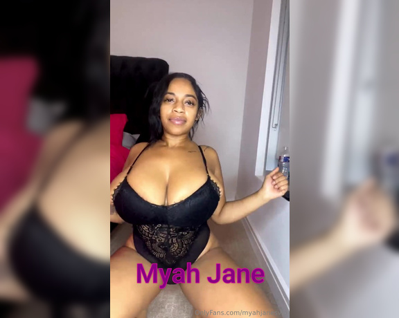 Myah Jane aka myahjanesvip OnlyFans - 1 hour live show available