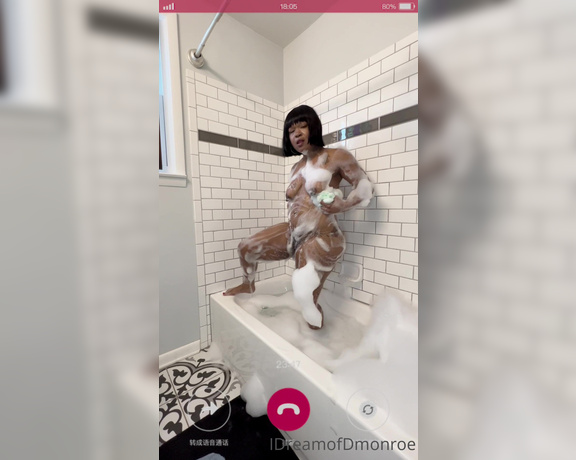 Diamond Monroe aka idreamofdmonroe OnlyFans - Hey boo answer my video call and watch me shake it for you!