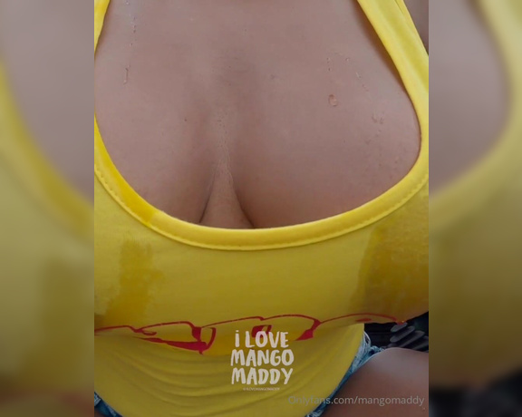 Mango Maddy aka mangomaddy OnlyFans - BTS jeep promo see more in PPV message!