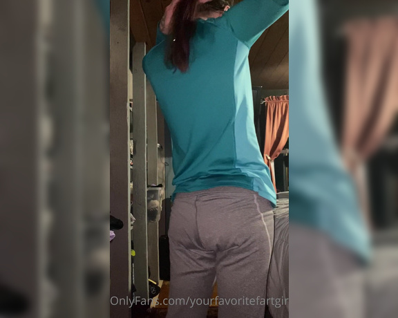 Yourfavoritefartgirl aka yourfavoritefartgirl OnlyFans - That was a glorious goodnight fart