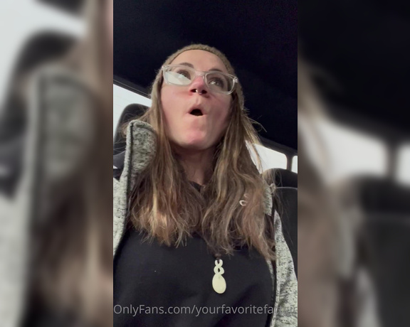 Yourfavoritefartgirl aka yourfavoritefartgirl OnlyFans - So get this… period farts, but in the car with my family my dad put