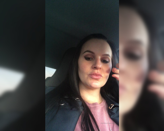 Amy_taboo - Getting my cunt out in a busy car park TV (16.01.2020)