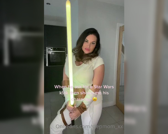 Sophie Lawson aka sophie_lawson OnlyFans - I wanna fuck Kylo Ren