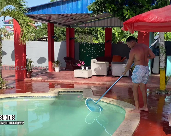 DELIRI SANTOS aka delirisantosvip OnlyFans - Big Ass Amateur Wife seduces Pool Cleaner to Get Fucked