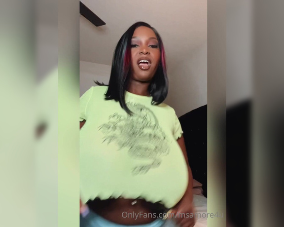 Eboni Amore aka msamore4u OnlyFans - Hey babes feeling a little old school for my titty bounce