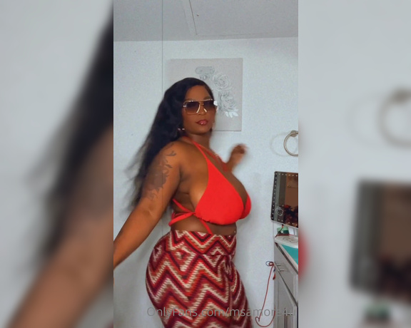 Eboni Amore aka msamore4u OnlyFans - Can a groovy chick get some love