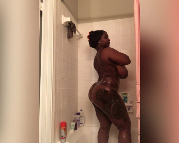 Eboni Amore aka msamore4u OnlyFans - Can you chop and screw a shower session I think