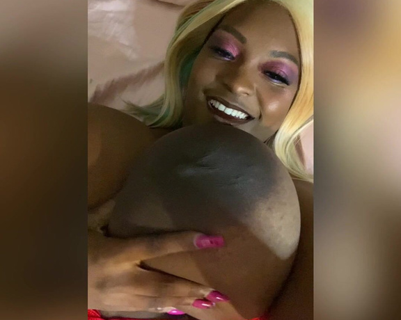 Eboni Amore aka msamore4u OnlyFans - Did y’all miss me Well I’m back for Titty Tuesday if I owe you