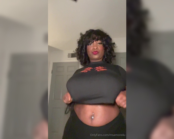 Eboni Amore aka msamore4u OnlyFans - Bouncing these for