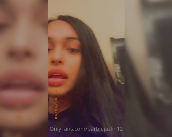 Jazlin González Tifas aka barbiejazlin12 OnlyFans - Que rica sabe esa leche en mi boca