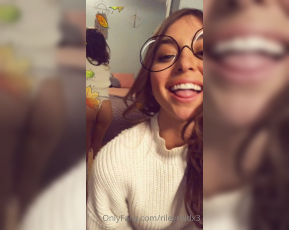 Riley Reid aka rileyreidx3 OnlyFans - Do you wanna be extra naughty with me add a treat with your message today and