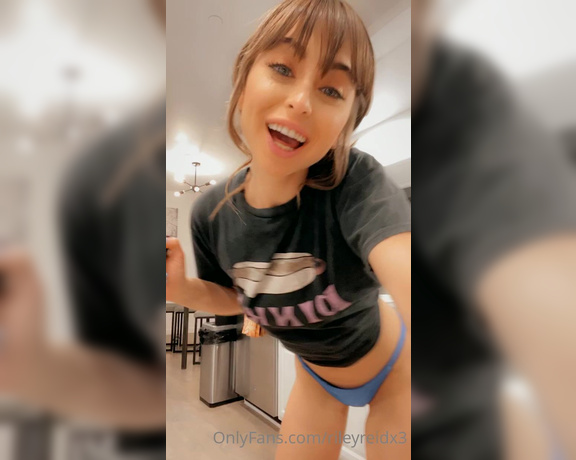 Riley Reid aka rileyreidx3 OnlyFans - Keep swiping if you want to see my pretty pussy!! Tip me if you love