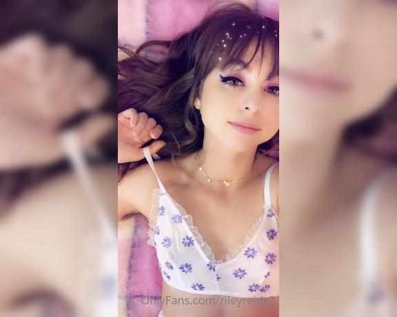 Riley Reid aka rileyreidx3 OnlyFans - I love to tease!! I hope you enjoy these naughty little videos I shot for you!