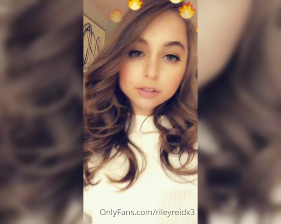 Riley Reid aka rileyreidx3 OnlyFans - Do you wanna be extra naughty with me add a treat with your message today and