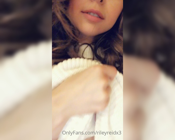 Riley Reid aka rileyreidx3 OnlyFans - Do you wanna be extra naughty with me add a treat with your message today and