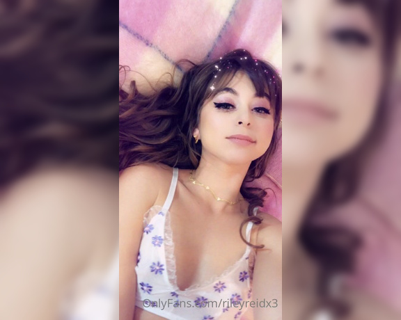 Riley Reid aka rileyreidx3 OnlyFans - I love to tease!! I hope you enjoy these naughty little videos I shot for you!